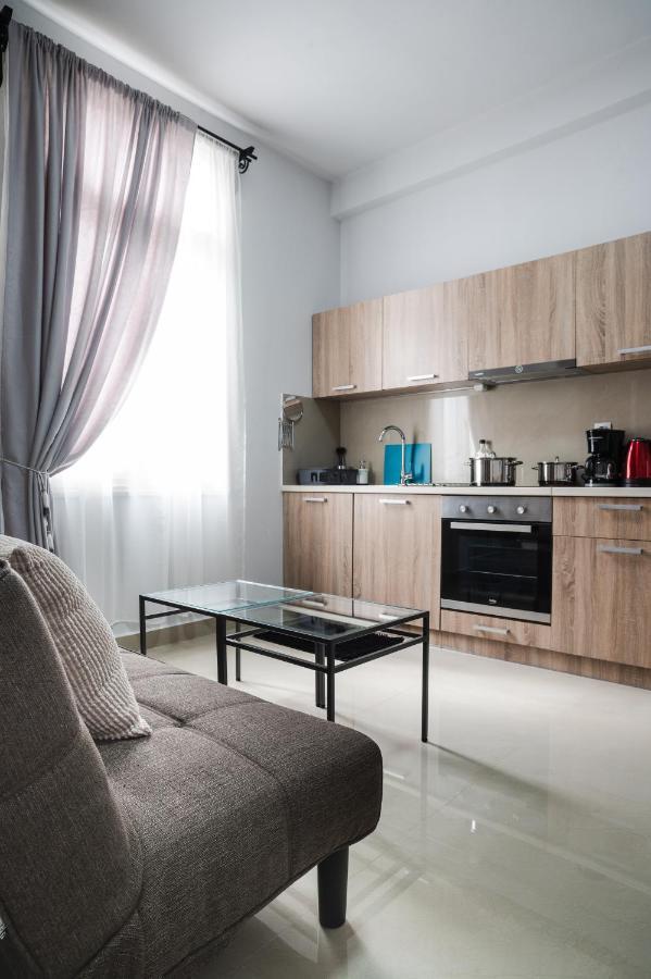 Polytimon, An Athenian Neoclassical Apartment Экстерьер фото