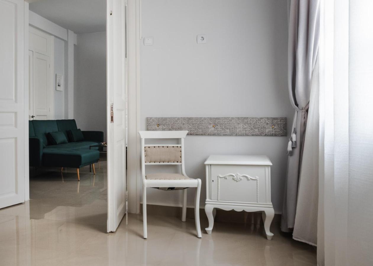 Polytimon, An Athenian Neoclassical Apartment Экстерьер фото